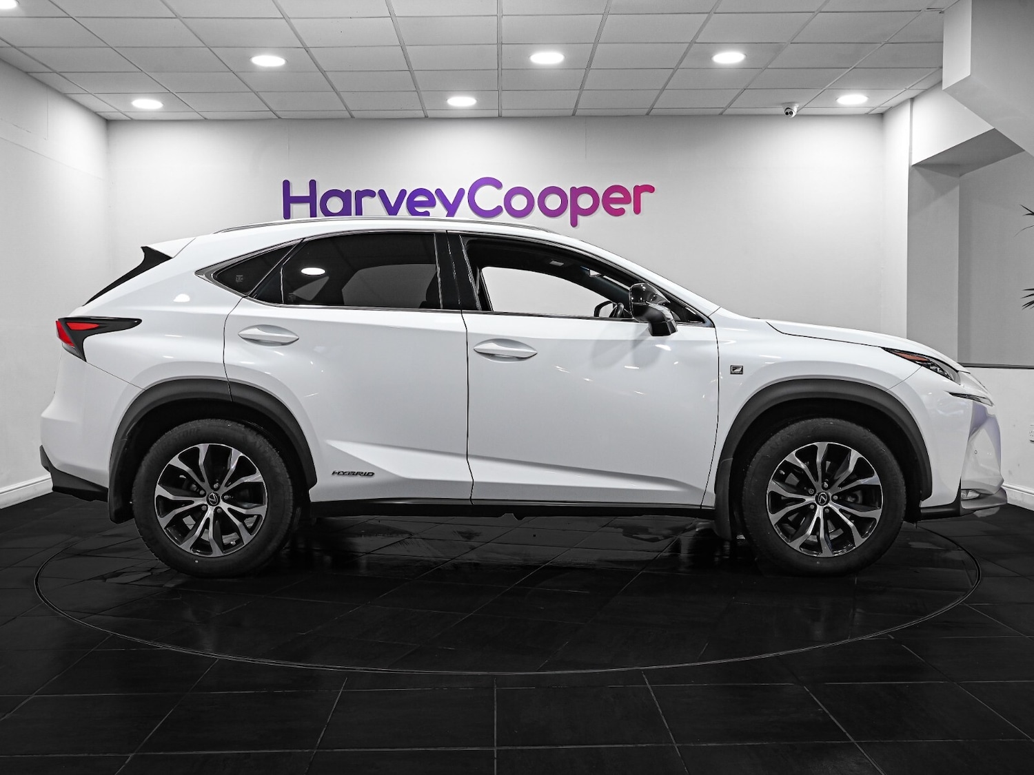 Used Lexus NX 2017 for sale - 77099029: Photo 4