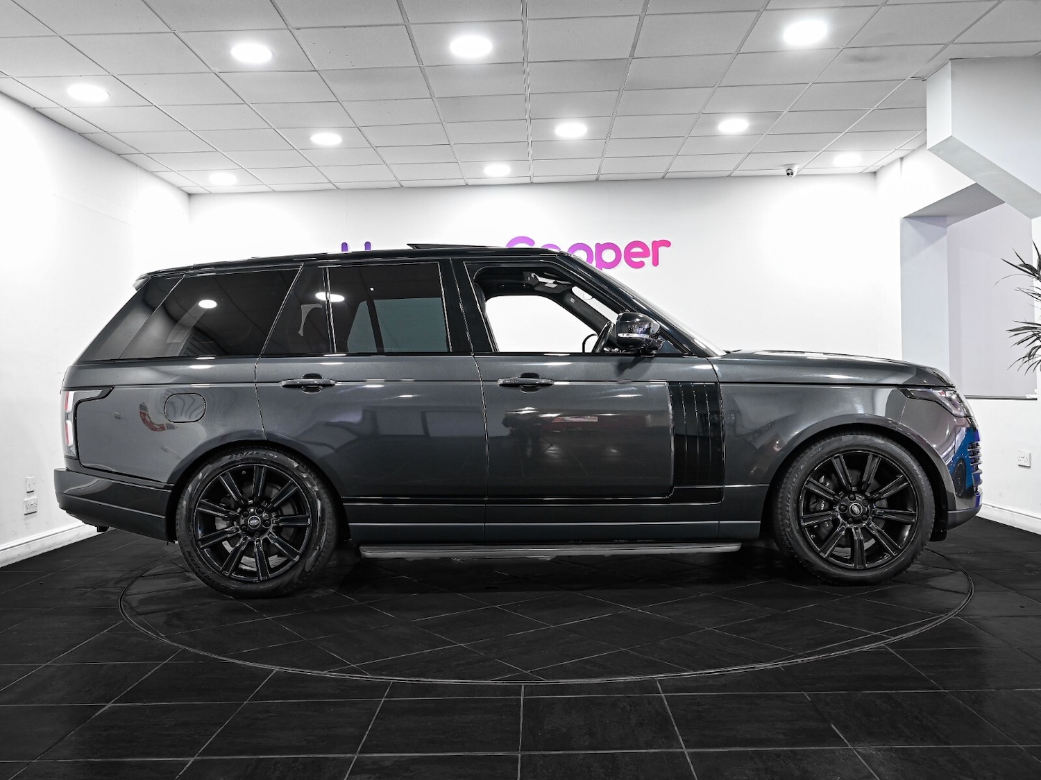 Used Land Rover Range Rover 2021 for sale - 77461825: Photo 5