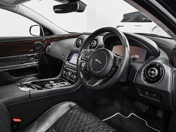 Used Jaguar XJ 2018 for sale - 75466151: Photo