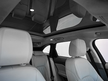 Used Jaguar F-Pace 2019 for sale - 78423932: Photo