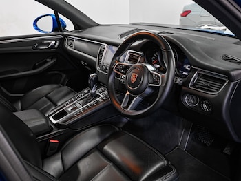 Used Porsche Macan 2018 for sale - 79374835: Photo