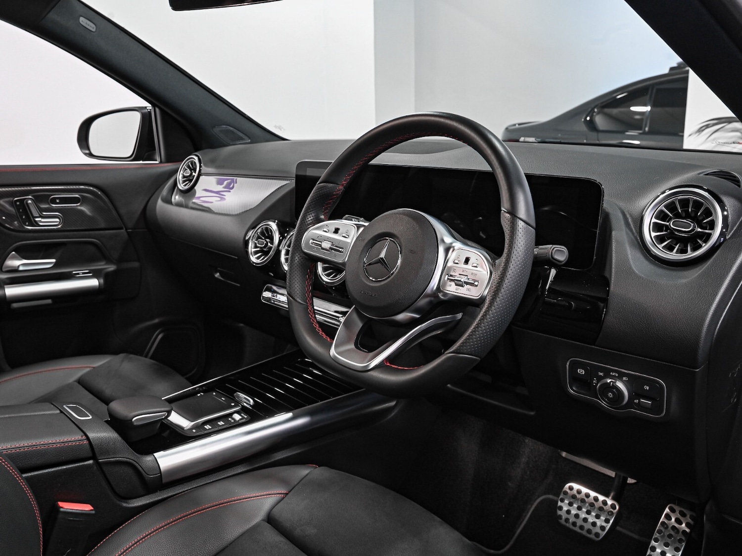 Used Mercedes-Benz GLA 2023 for sale - 76874355: Photo 2