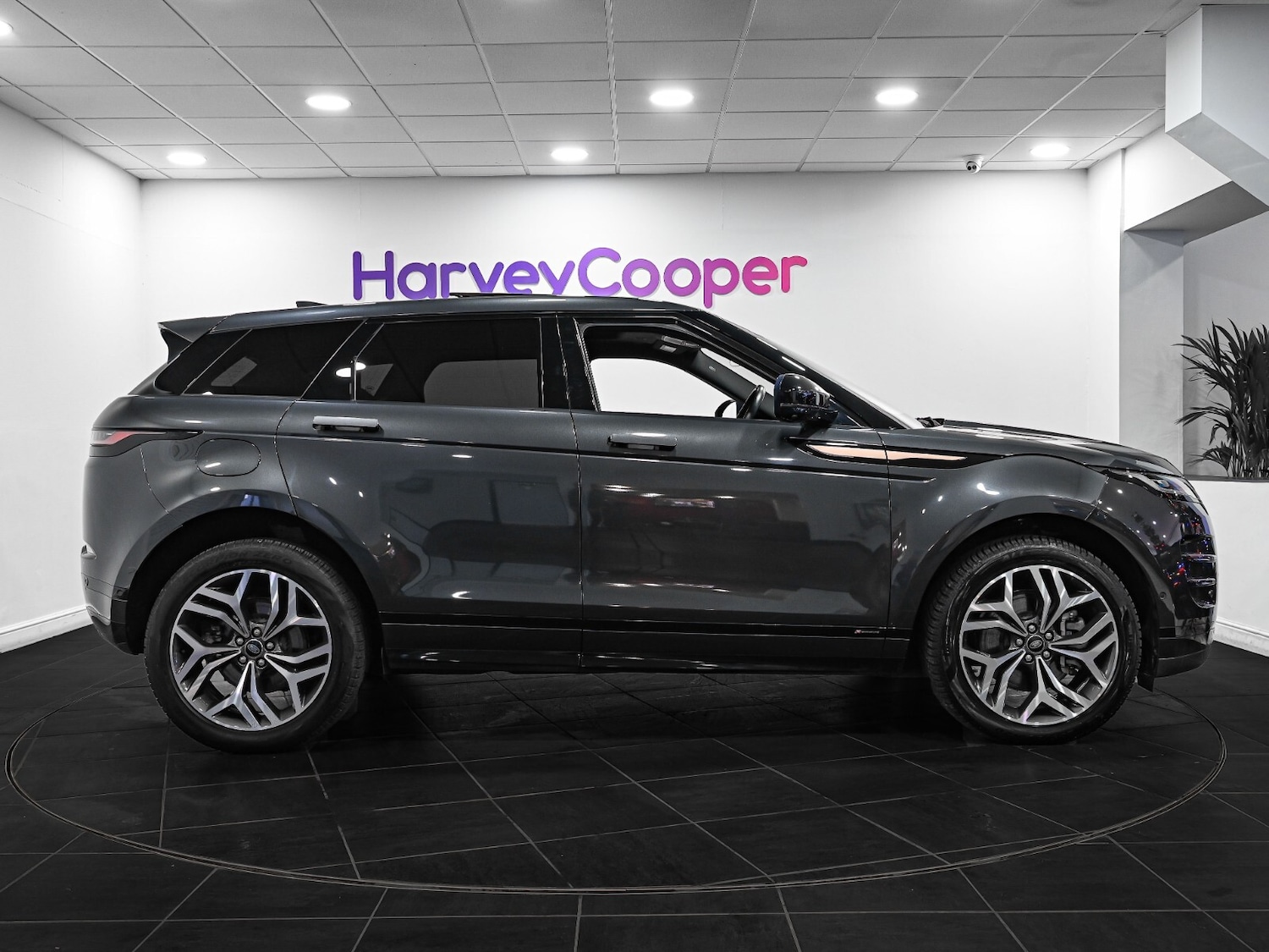 Used Land Rover Range Rover Evoque 2021 for sale - 77042885: Photo 5