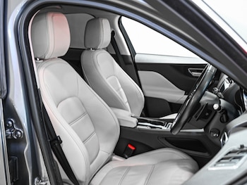 Used Jaguar F-Pace 2017 for sale - 77592167: Photo