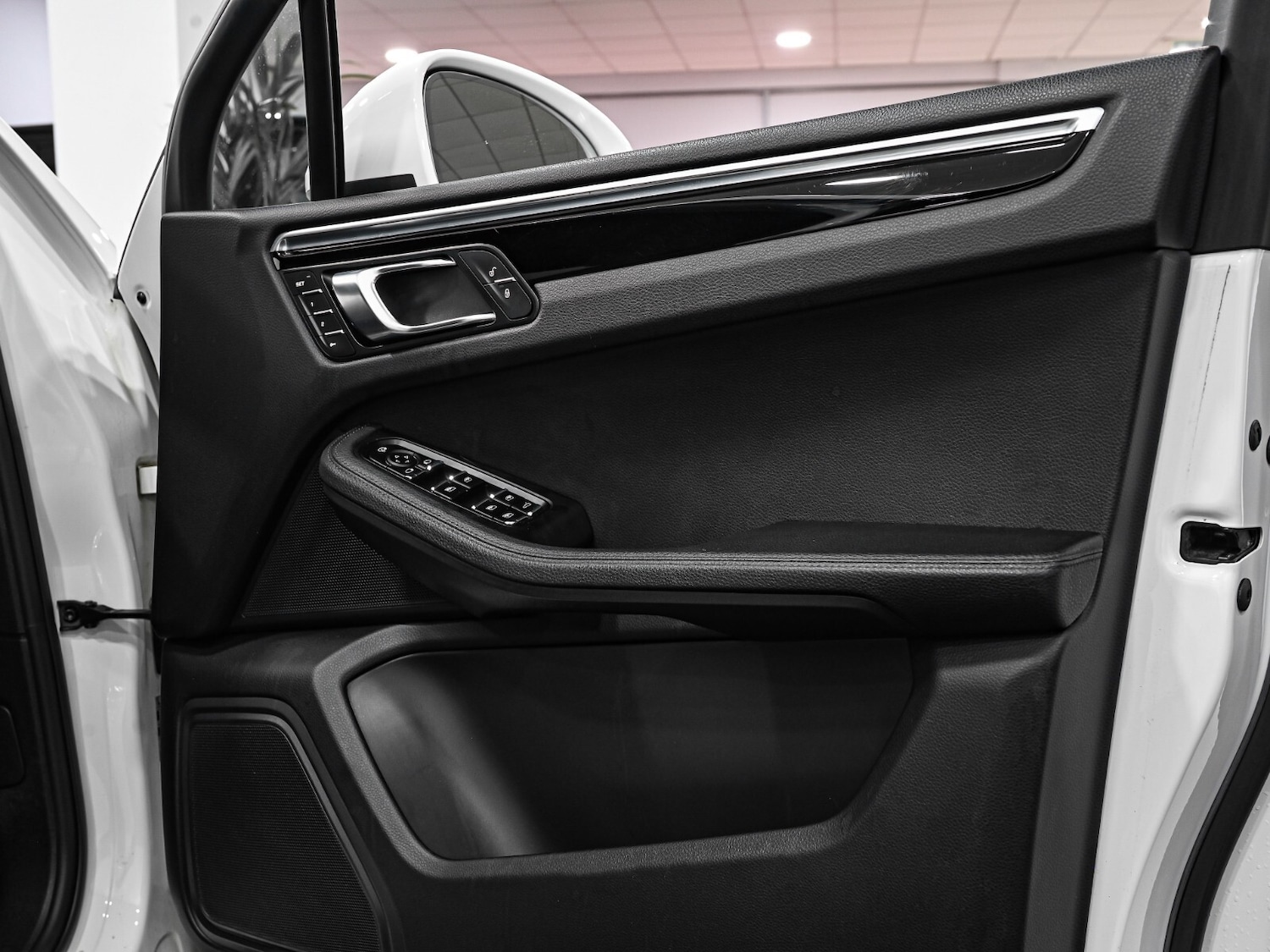 Used Porsche Macan 2019 for sale - 76869346: Photo 18