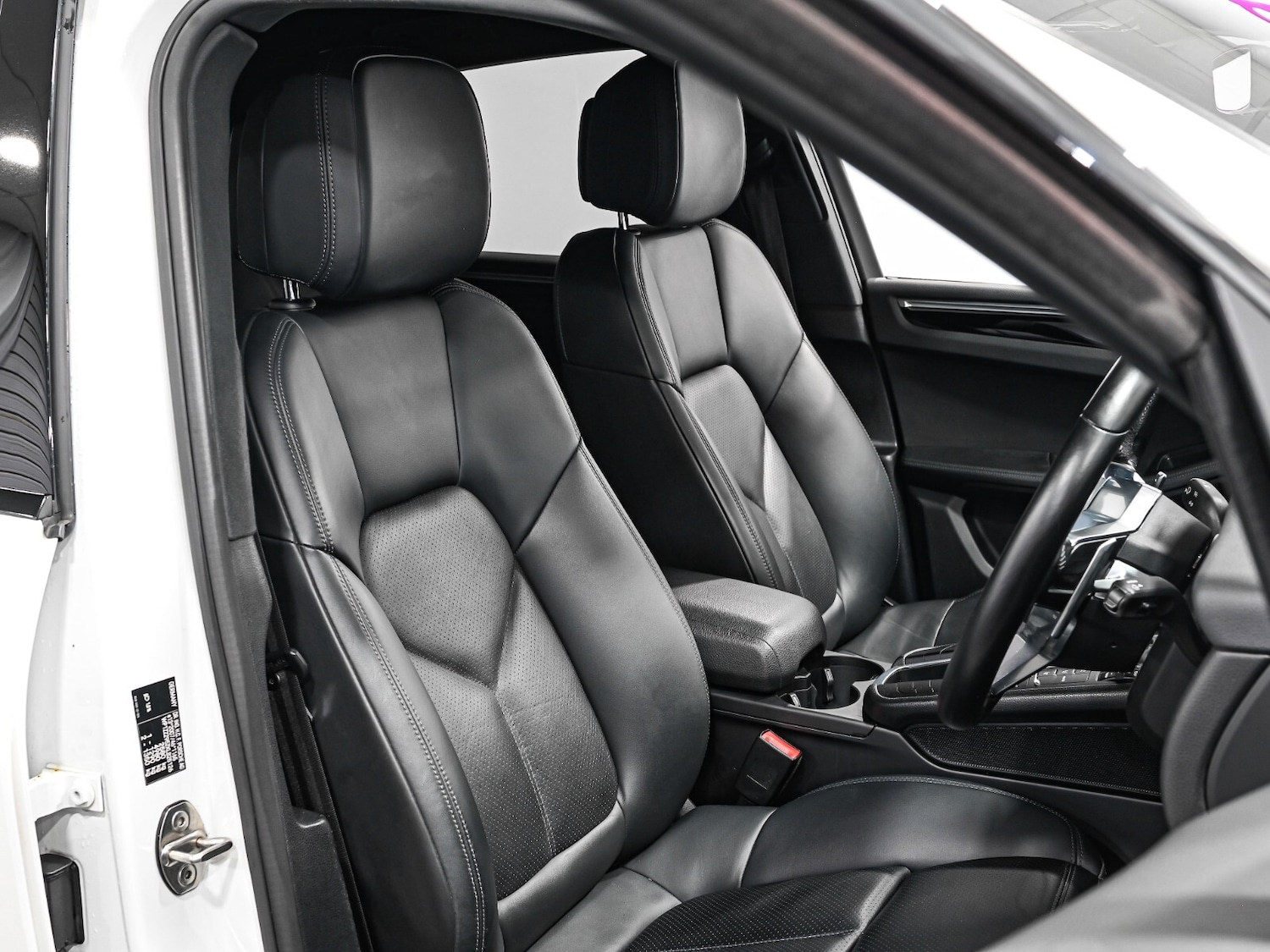 Used Porsche Macan 2019 for sale - 76869346: Photo 3