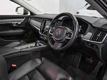 Used Volvo V90 2021 for sale - 76196029: Photo 2