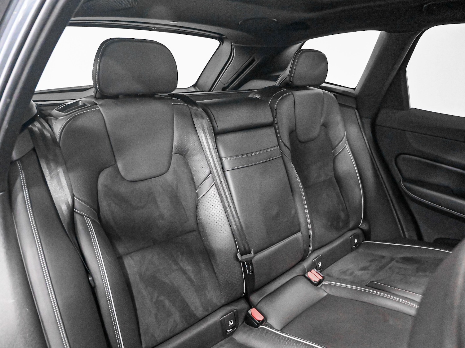 Used Volvo XC60 2018 for sale - 76872225: Photo 23