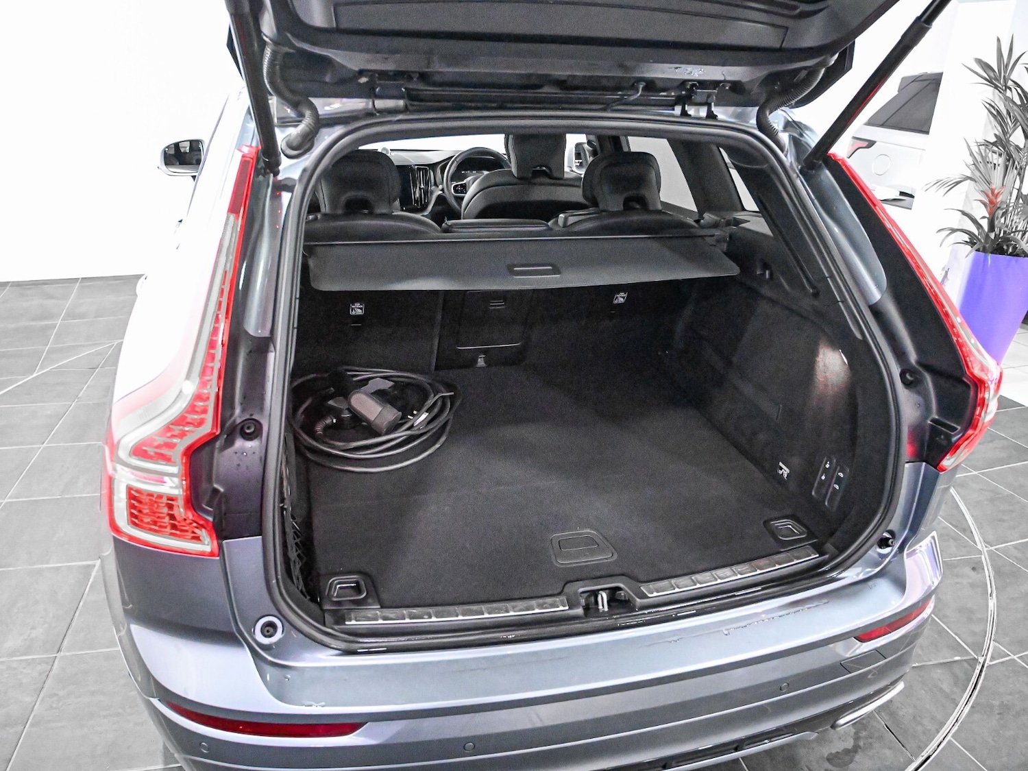 Used Volvo XC60 2018 for sale - 76872225: Photo 25