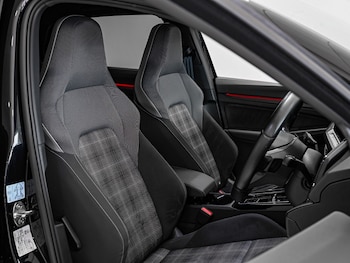 Used Volkswagen Golf 2023 for sale - 77942093: Photo