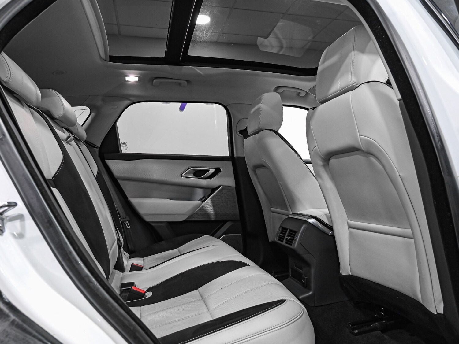 Used Land Rover Range Rover Velar 2022 for sale - 77353761: Photo 23