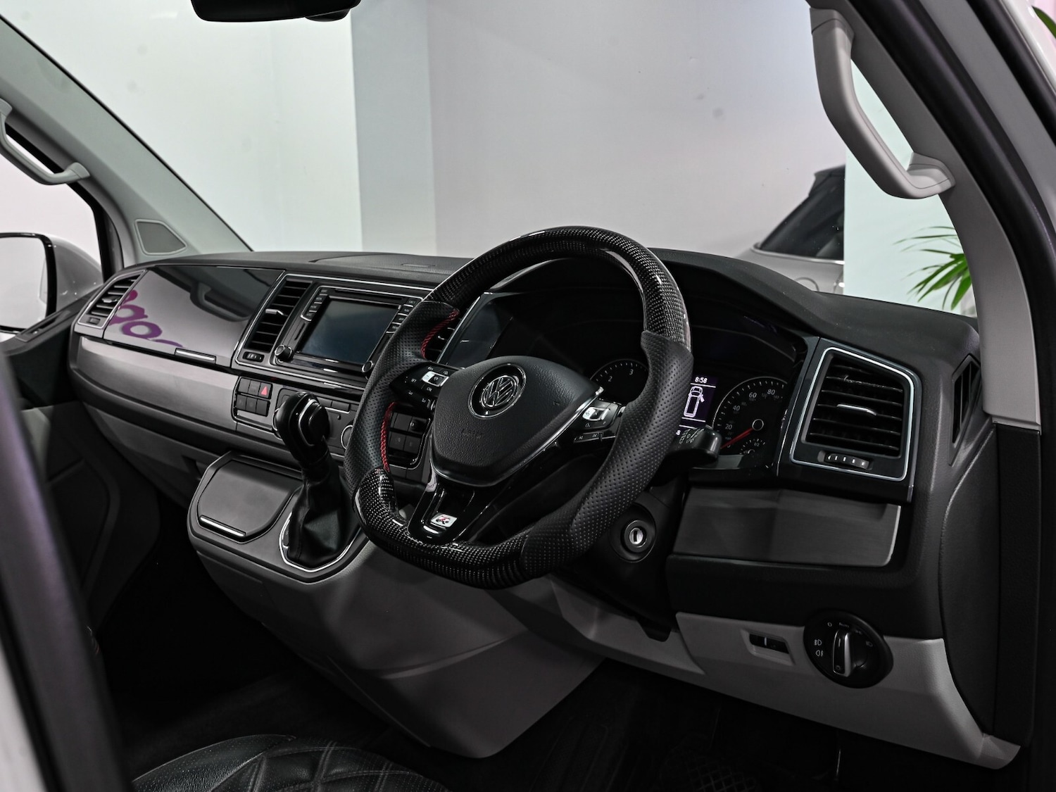 Used Volkswagen Transporter 2018 for sale - 76332189: Photo 7