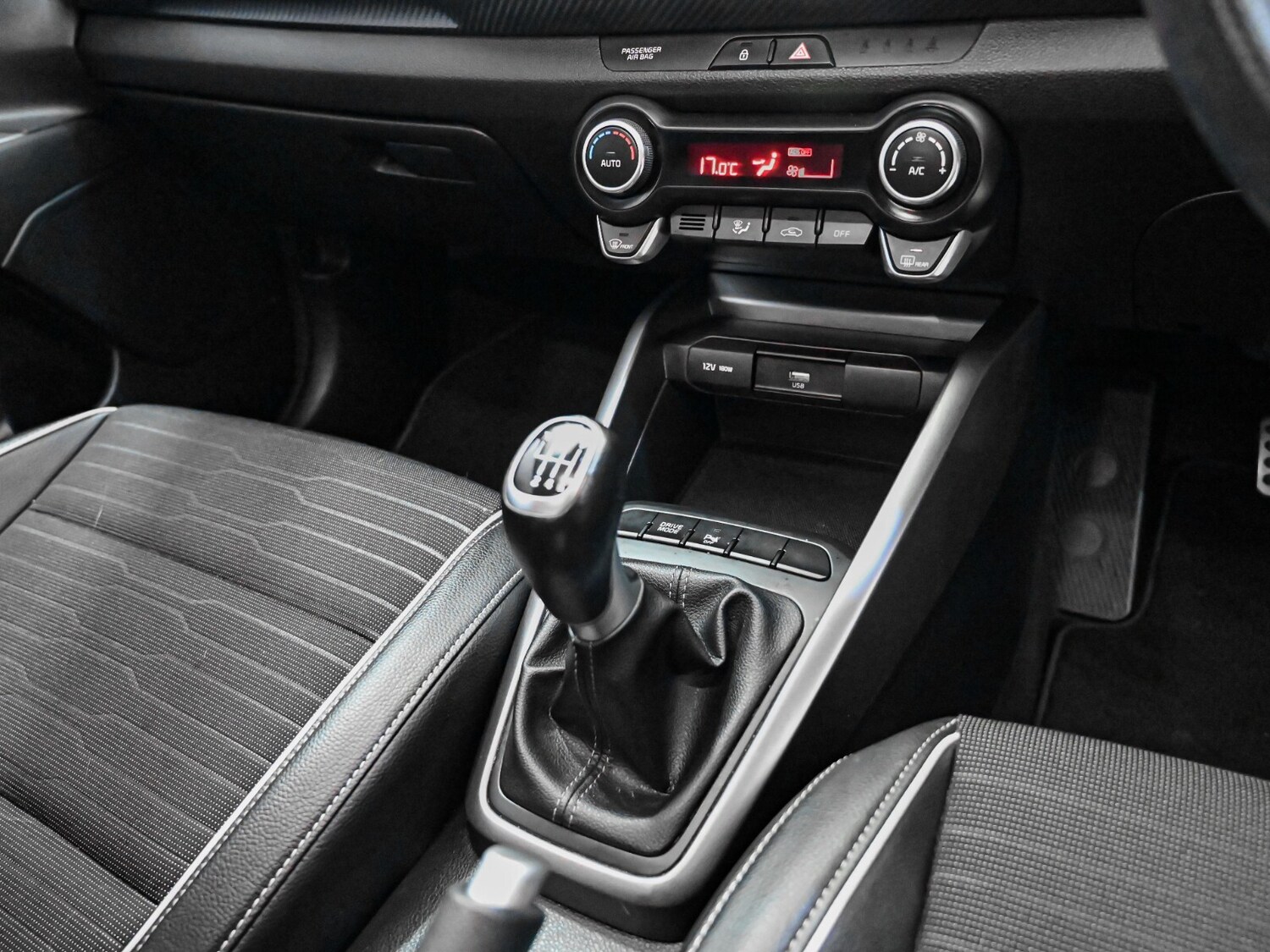 Used Kia Stonic 2022 for sale - 78179807: Photo 12