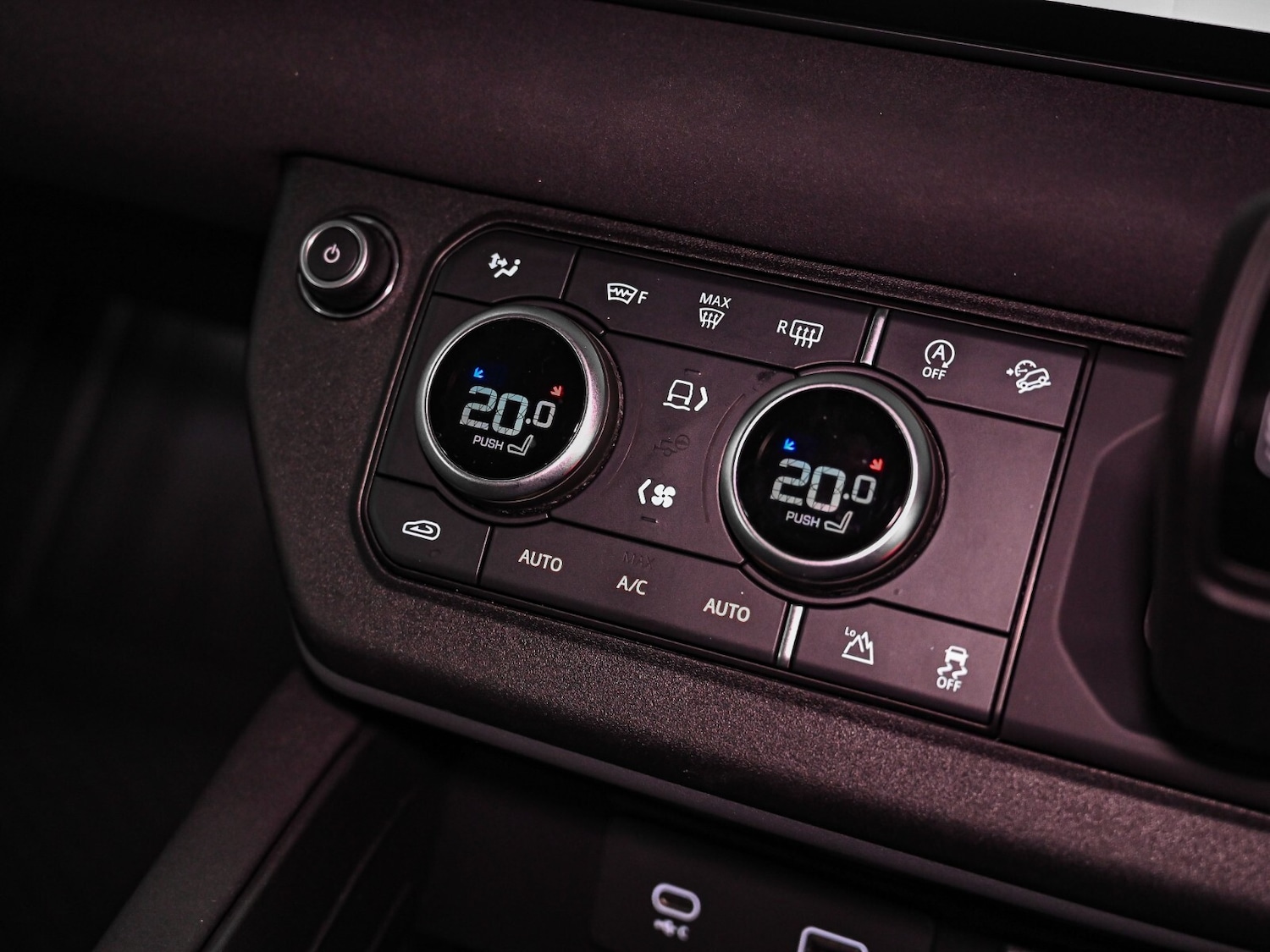 Used Land Rover Defender 2022 for sale - 77232251: Photo 11