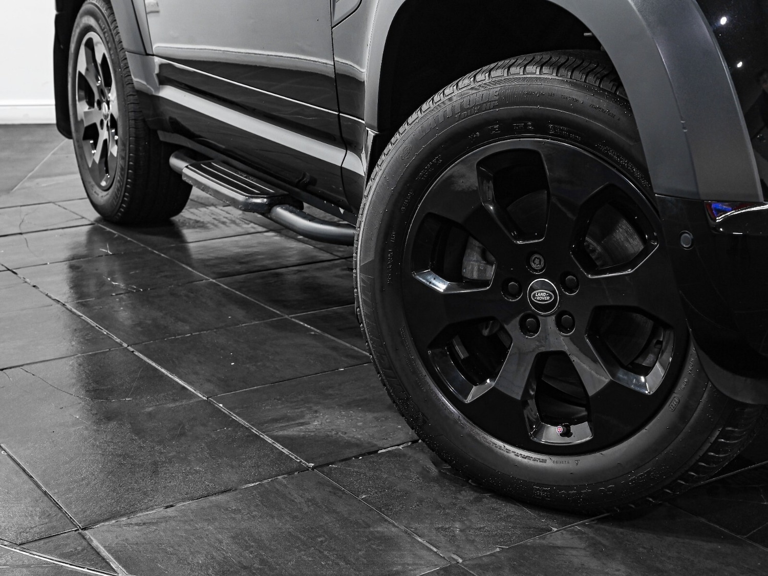 Used Land Rover Defender 2022 for sale - 77232251: Photo 19