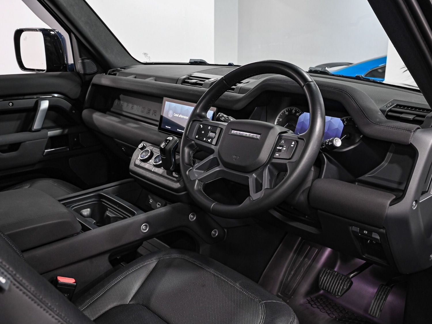 Used Land Rover Defender 2022 for sale - 77232251: Photo 2