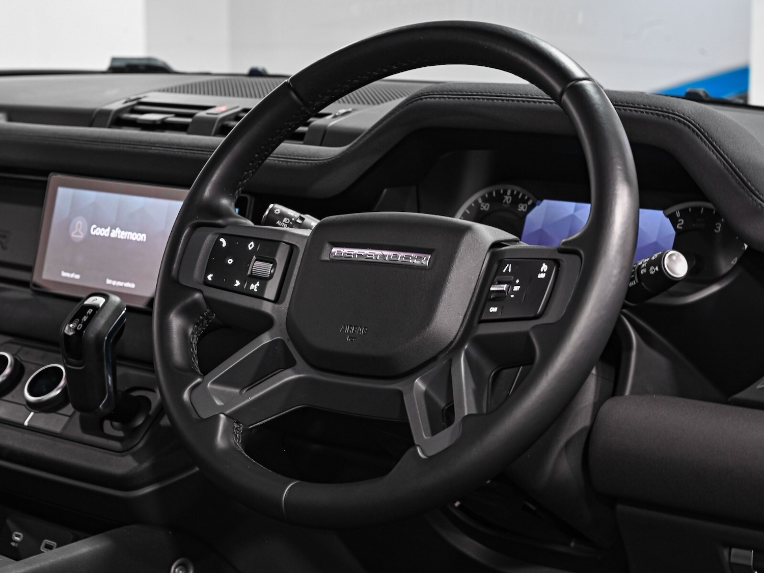 Used Land Rover Defender 2022 for sale - 77232251: Photo 8