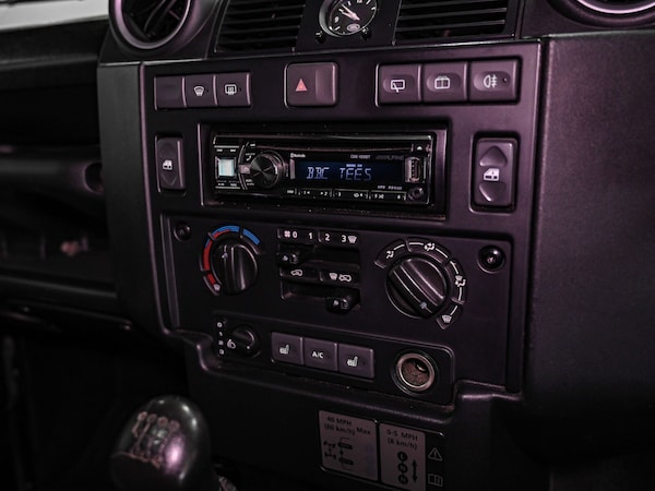 Used Land Rover Defender 2013 for sale - 76196146: Photo 11