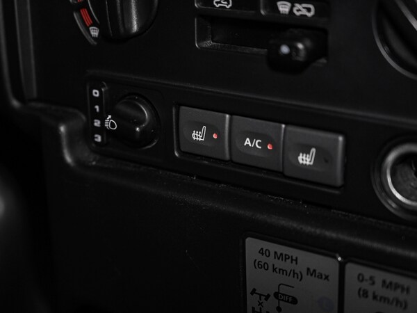 Used Land Rover Defender 2013 for sale - 76196146: Photo 12
