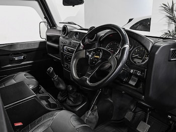Used Land Rover Defender 2013 for sale - 76196146: Photo 2