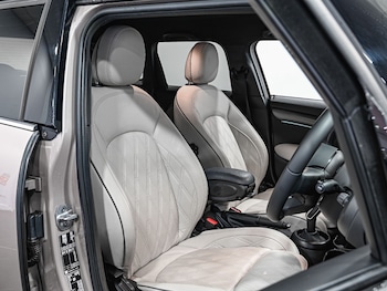 Used MINI Hatch 2023 for sale - 76870684: Photo