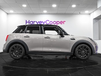 Used MINI Hatch 2023 for sale - 76870684: Photo