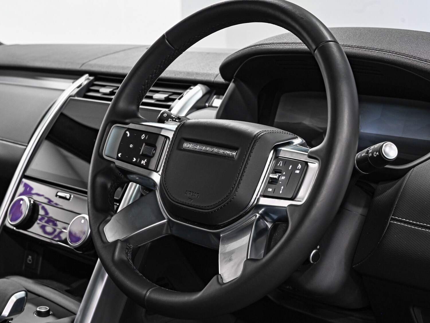 Used Land Rover Discovery 2023 for sale - 77600441: Photo 10