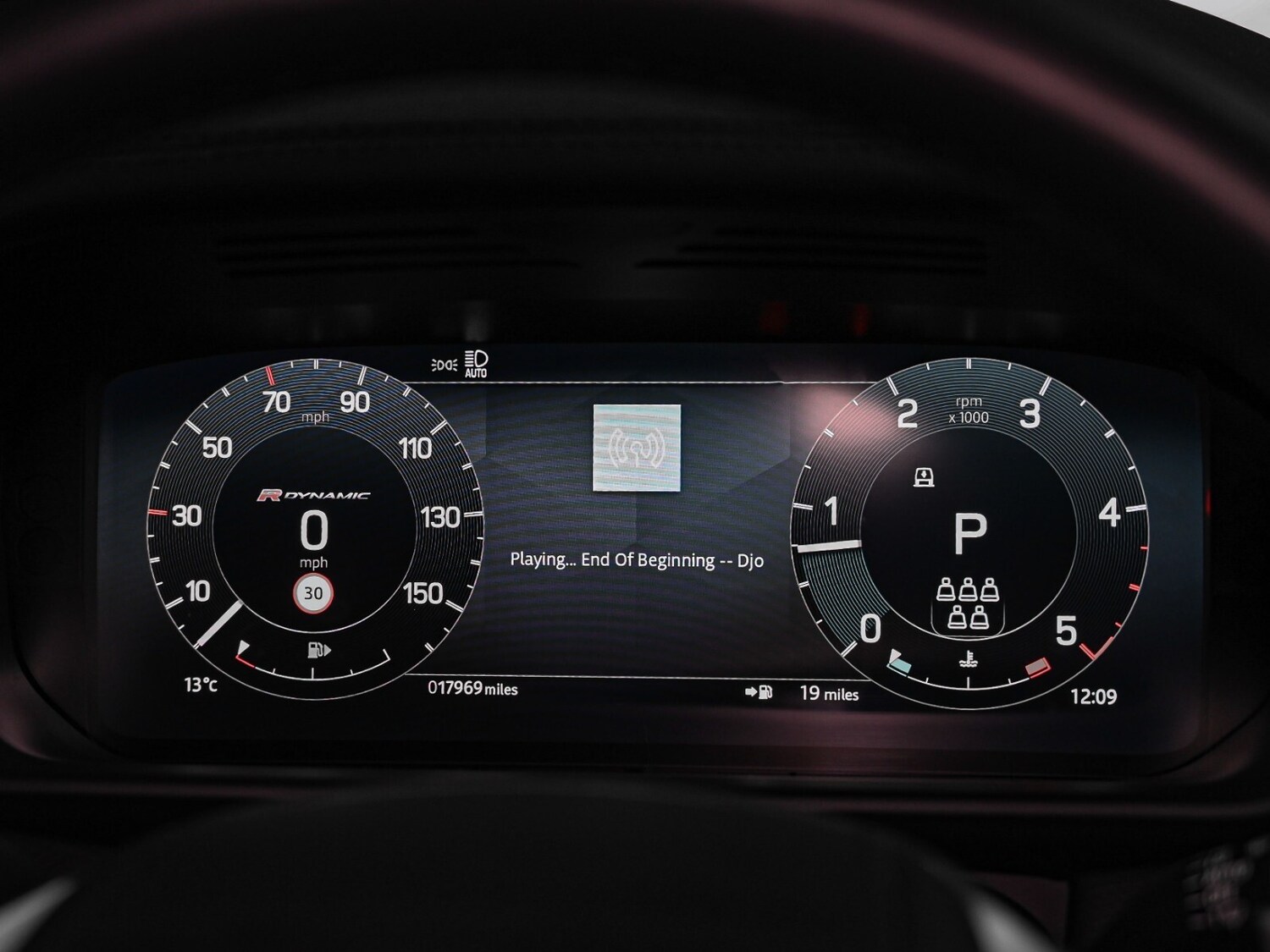 Used Land Rover Discovery 2023 for sale - 77600441: Photo 12