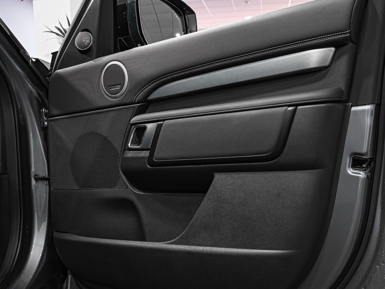 Used Land Rover Discovery 2023 for sale - 77600441: Photo 26