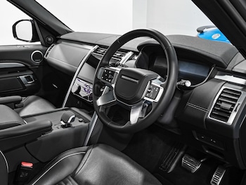 Used Land Rover Discovery 2023 for sale - 77600441: Photo