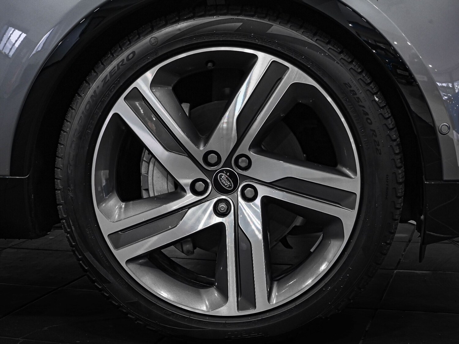 Used Land Rover Discovery 2023 for sale - 77600441: Photo 8