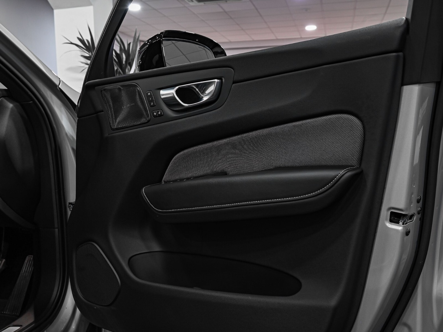 Used Volvo XC60 2022 for sale - 77316015: Photo 20