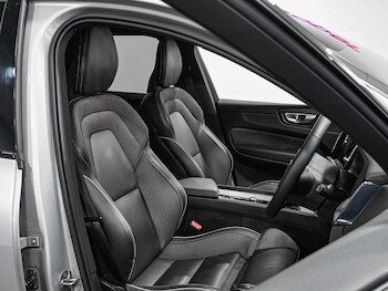 Used Volvo XC60 2022 for sale - 77316015: Photo