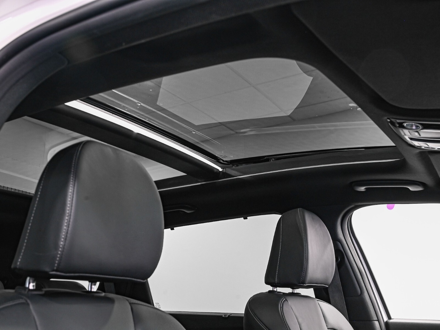 Used Kia Sorento 2023 for sale - 76870963: Photo 4