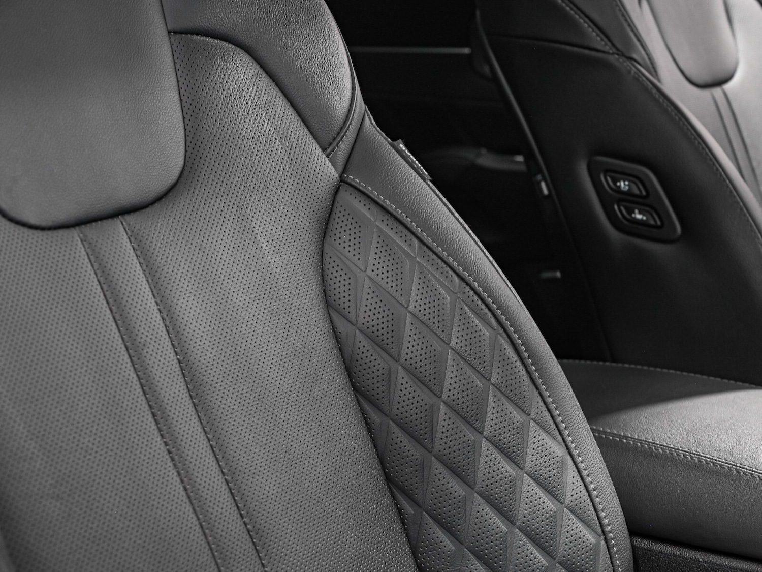 Used Kia Sorento 2023 for sale - 76870963: Photo 8