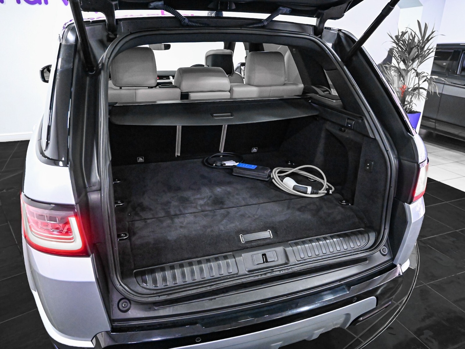 Used Land Rover Range Rover Sport 2019 for sale - 76514930: Photo 18