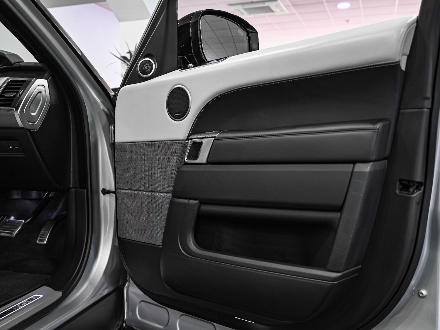 Used Land Rover Range Rover Sport 2019 for sale - 76514930: Photo 5