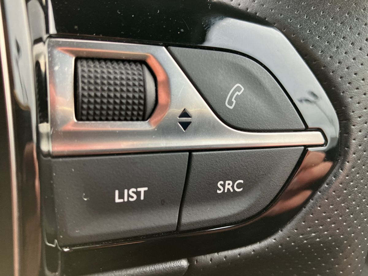 Used Peugeot 2008 2022 for sale - 76491114: Photo 27