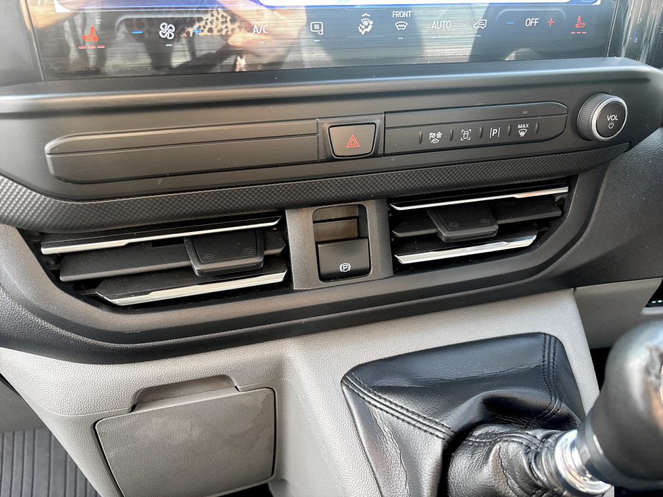 Used Ford Transit Custom 2024 for sale - 77666252: Photo 26