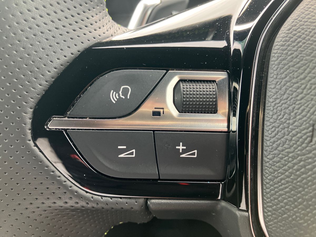 Used Peugeot 2008 2022 for sale - 76330664: Photo 16