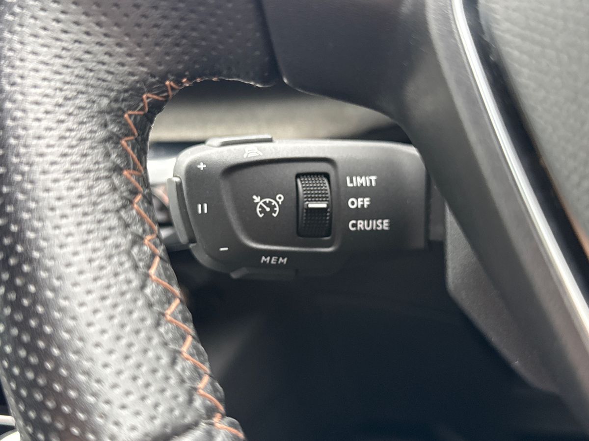 Used Peugeot 5008 2023 for sale - 75995967: Photo 36