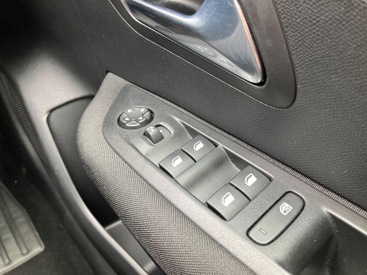 Used Peugeot 208 2022 for sale - 75825416: Photo 18