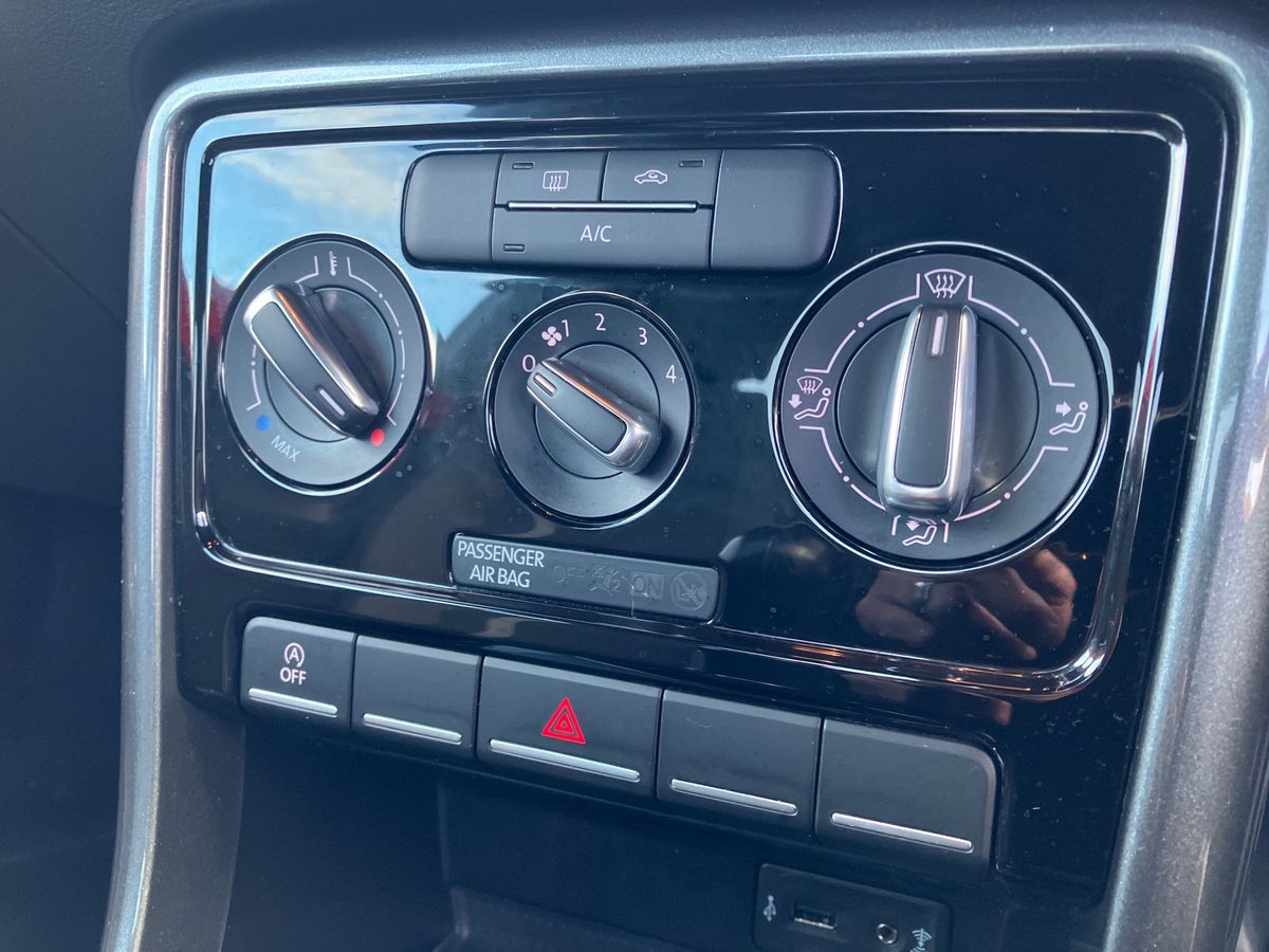 Used Volkswagen Beetle 2016 for sale - 76957950: Photo 12