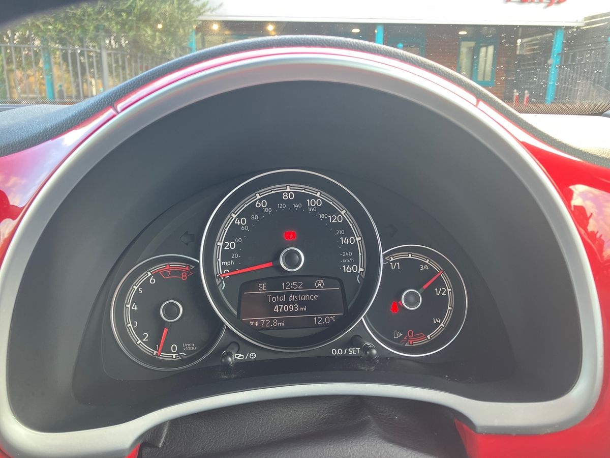 Used Volkswagen Beetle 2016 for sale - 76957950: Photo 14