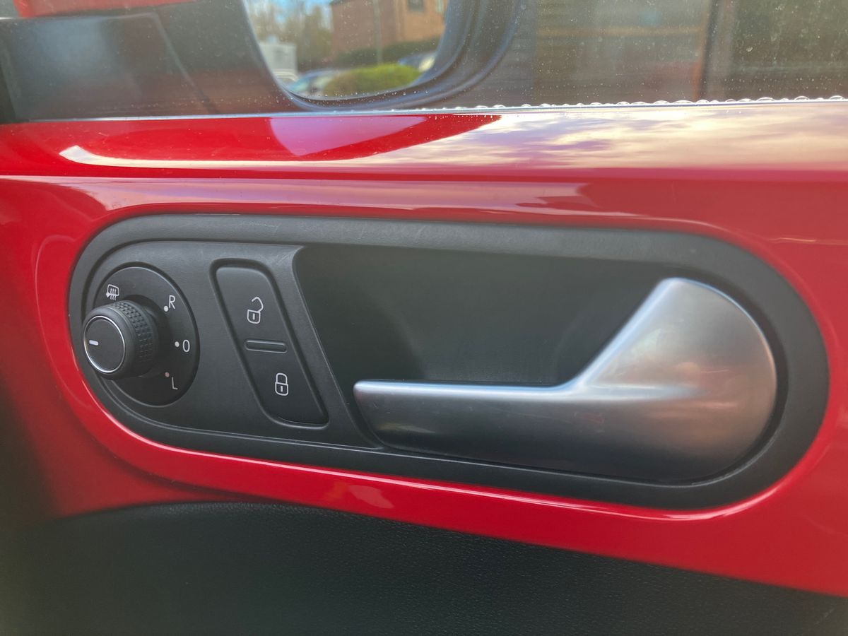 Used Volkswagen Beetle 2016 for sale - 76957950: Photo 34