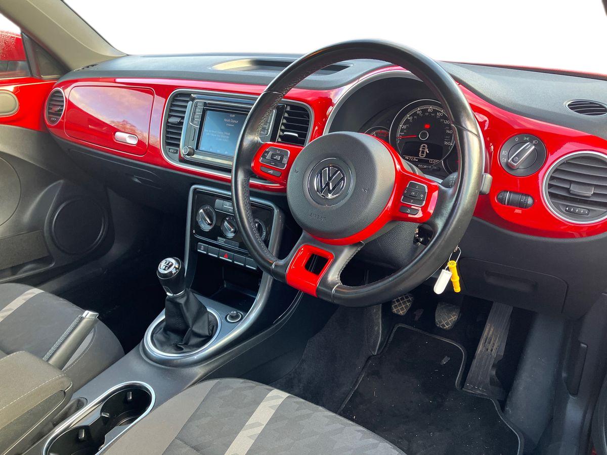 Used Volkswagen Beetle 2016 for sale - 76957950: Photo 8