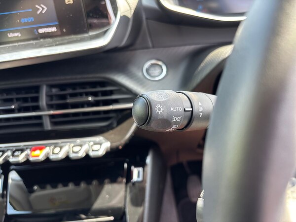 Used Peugeot 2008 2022 for sale - 75250455: Photo 28