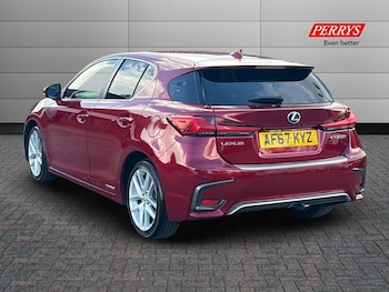 Used Lexus CT 2017 for sale - 75773730: Photo 2