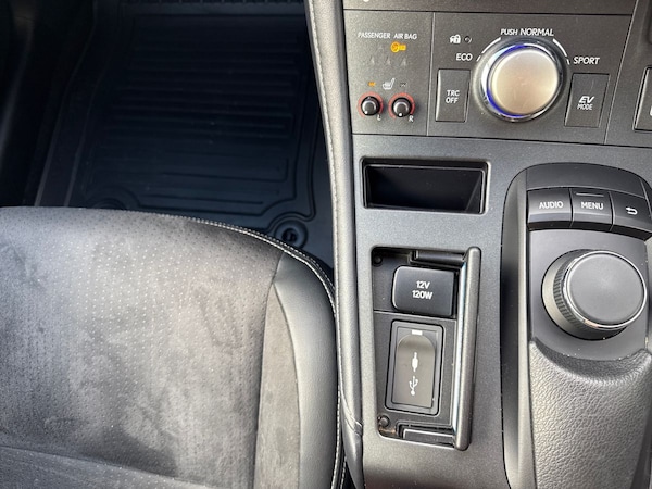 Used Lexus CT 2017 for sale - 75773730: Photo 30
