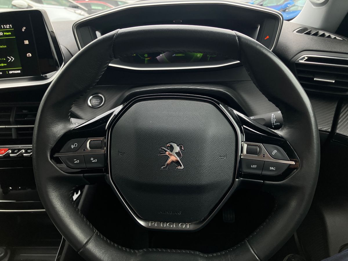 Used Peugeot 2008 2022 for sale - 76158346: Photo 15
